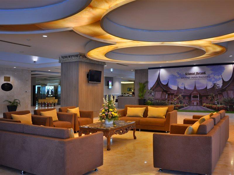Truntum Padang Hotel Екстериор снимка