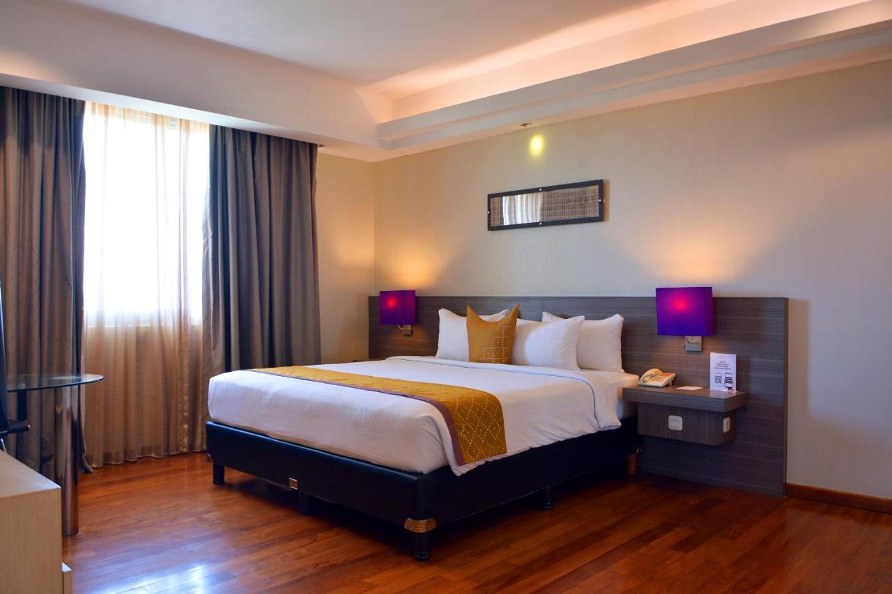 Truntum Padang Hotel Екстериор снимка