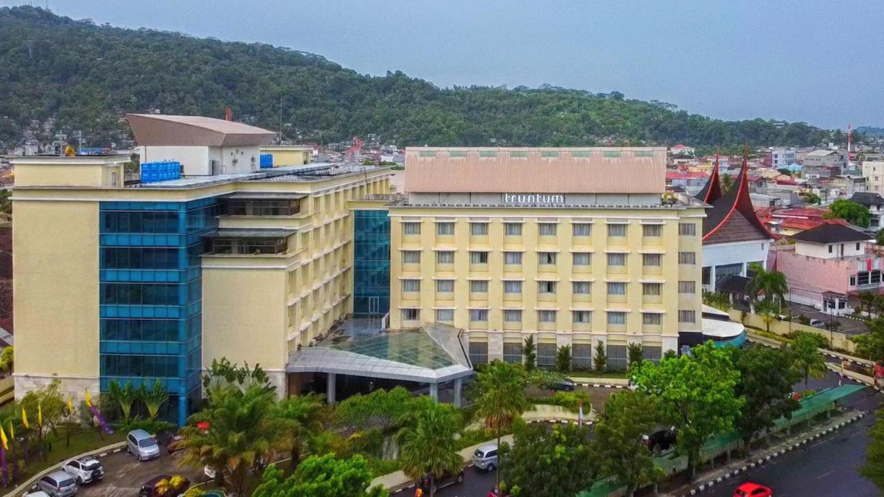 Truntum Padang Hotel Екстериор снимка