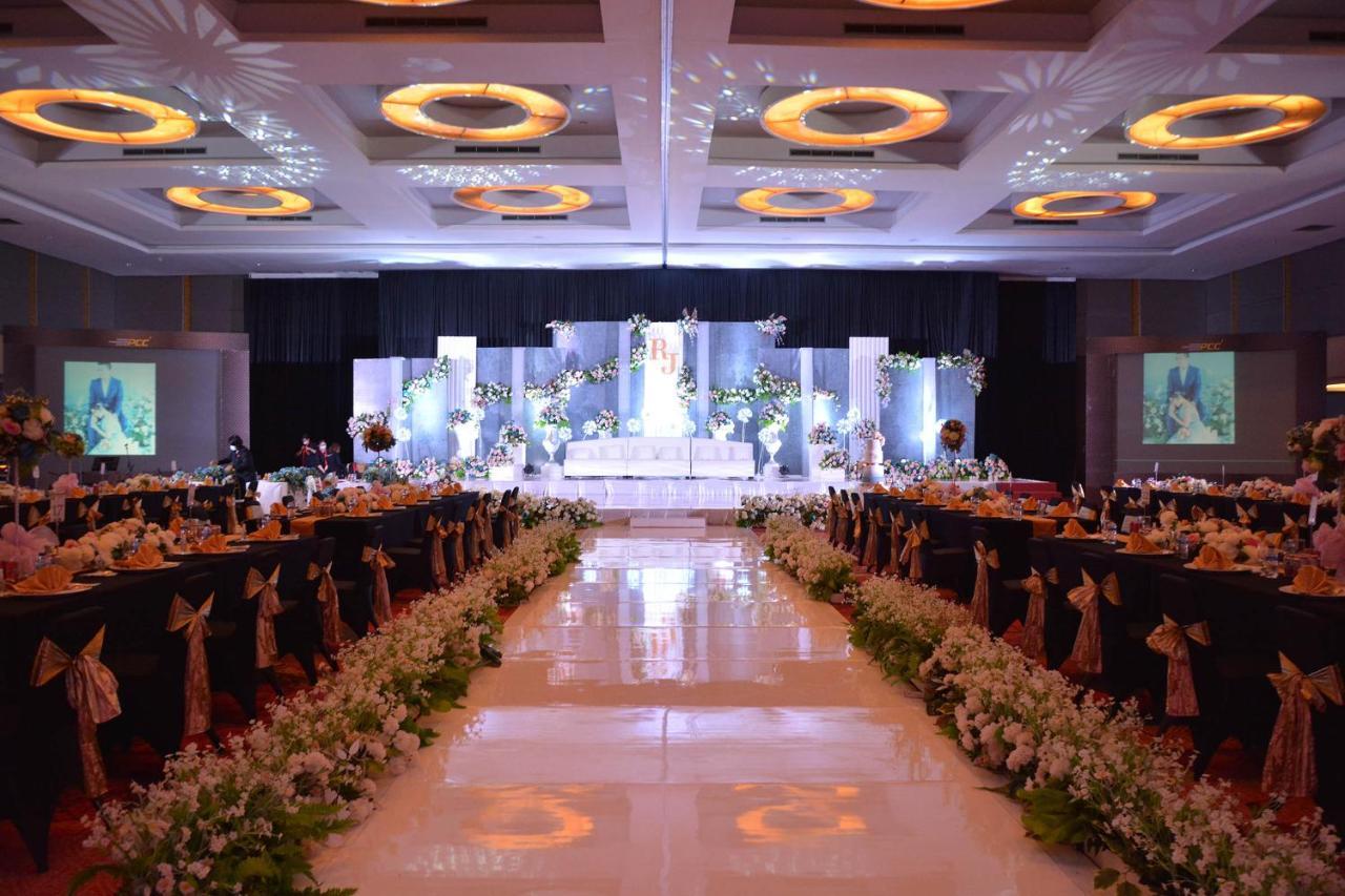 Truntum Padang Hotel Екстериор снимка