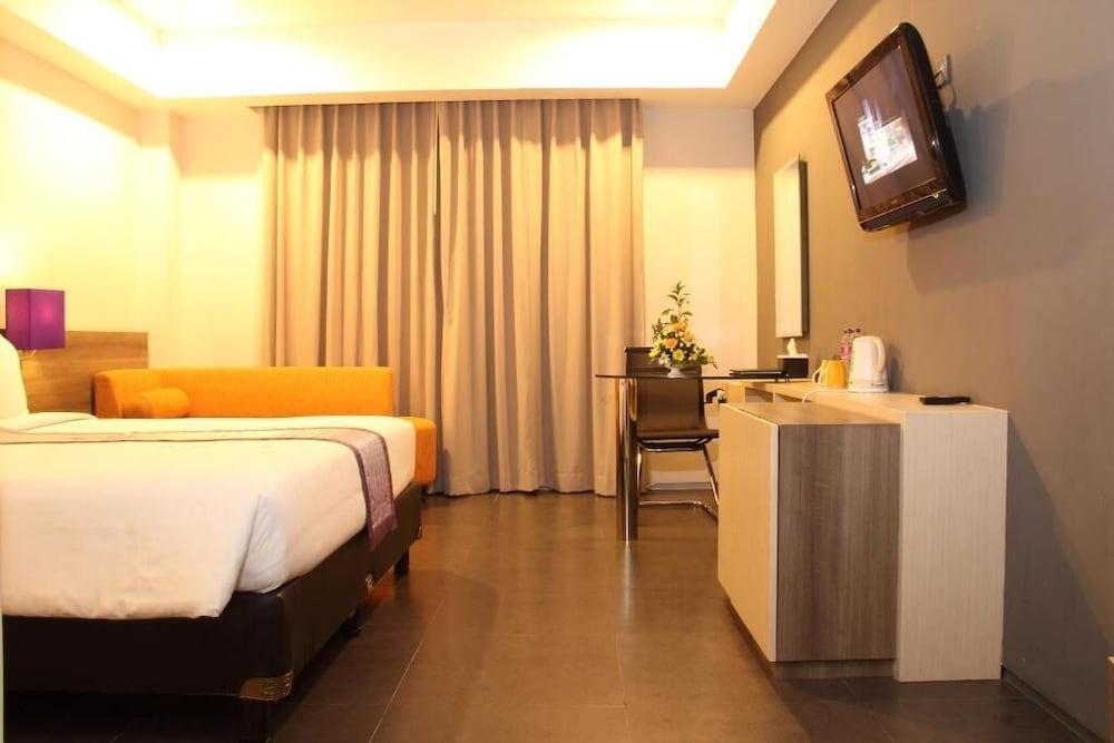 Truntum Padang Hotel Екстериор снимка